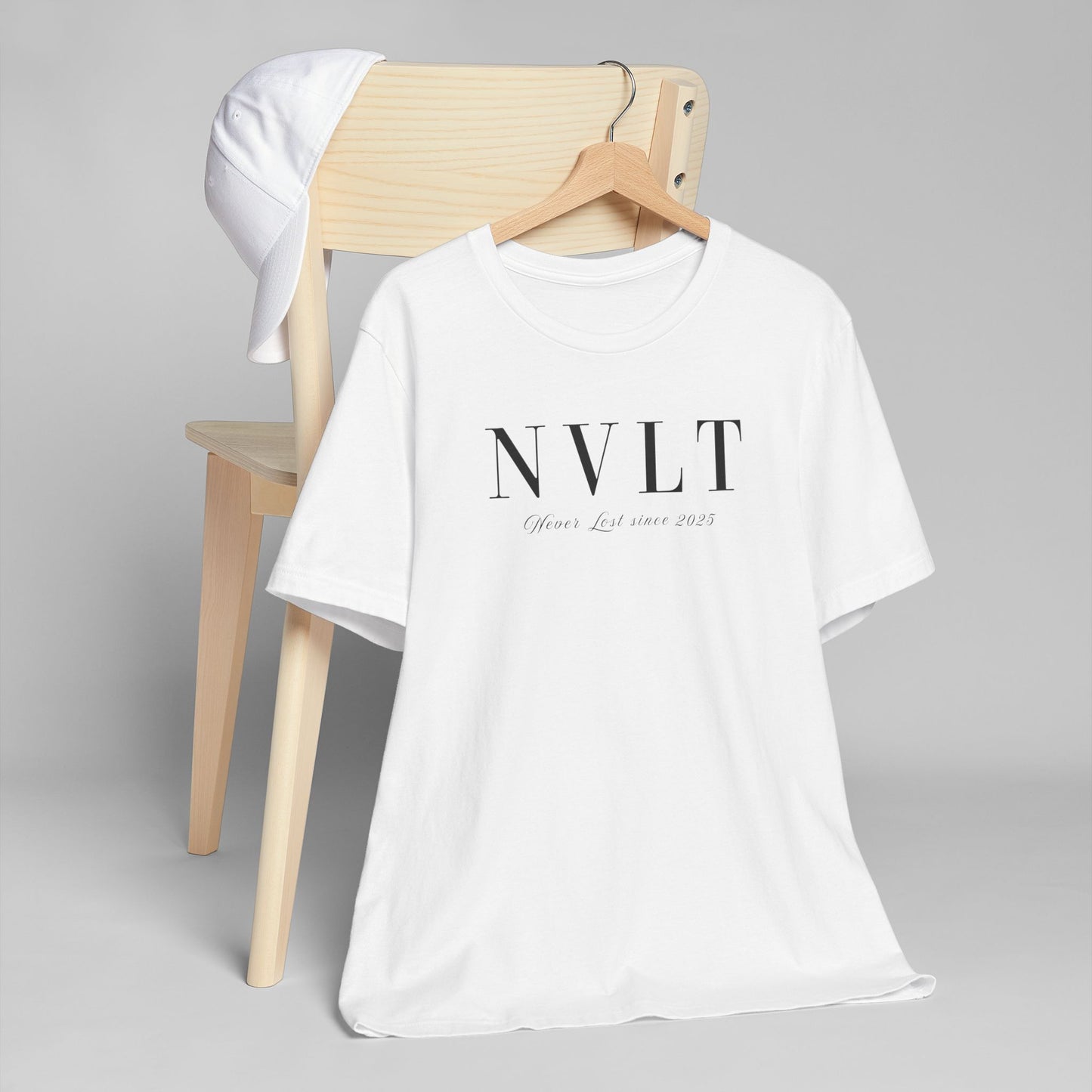 Camiseta Boxy Fit "NVLT" Blanca